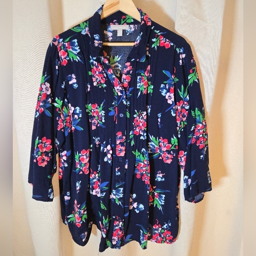 Woman Within Navy Floral Button Down Shirt/Tunic So Pretty!